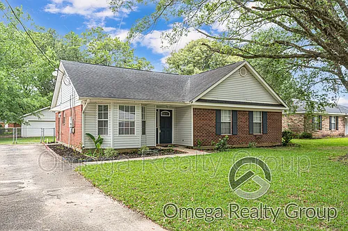 1380 Lexington Way Photo 1