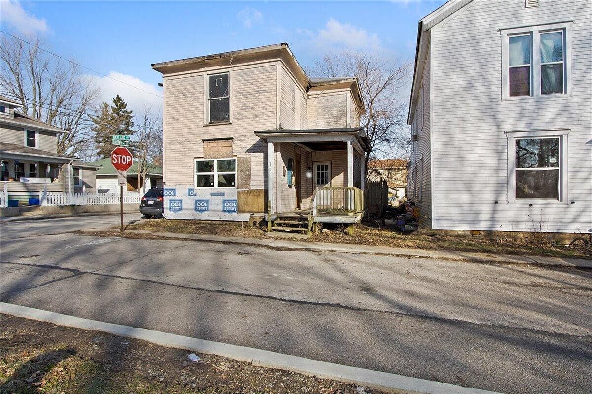 228 Oakland Sq, Bellefontaine, OH 43311 Zillow