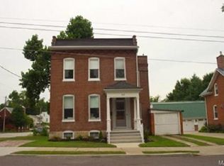 325 Locust St, Washington, MO 63090