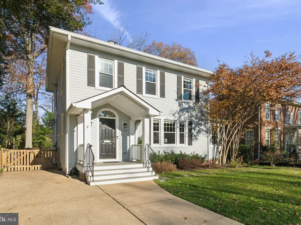 1123 S Oakcrest Rd, Arlington, VA 22202