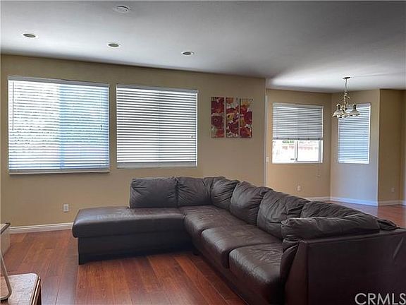 3rd image of 7759 Alderwood Ave