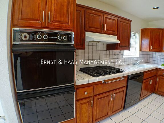 5th image of 6008 Greentop St