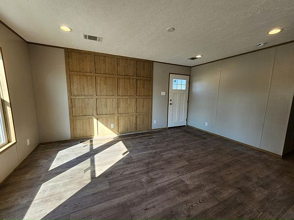 3rd image of 539 Zebra Dr #539