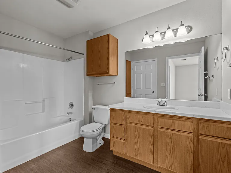 Echo Station Apartments — Photo 39
