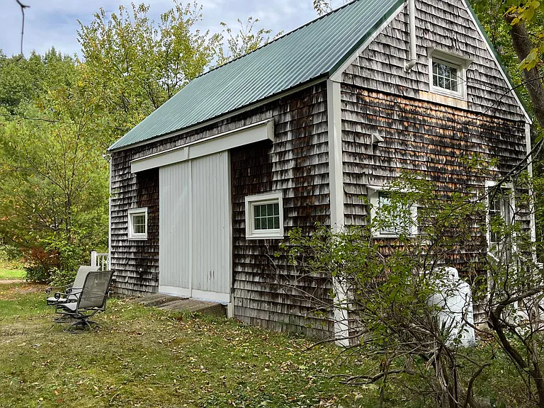 Front yard/side door