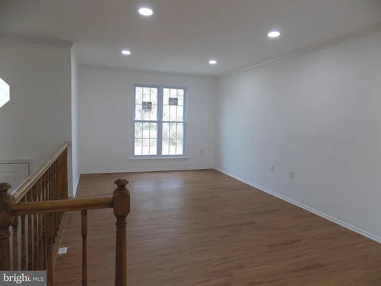 10598 Reeds Landing Cir — Photo 4