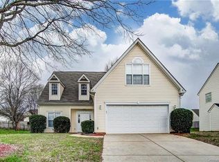 9813 Brawley Ln, Charlotte, NC 28215