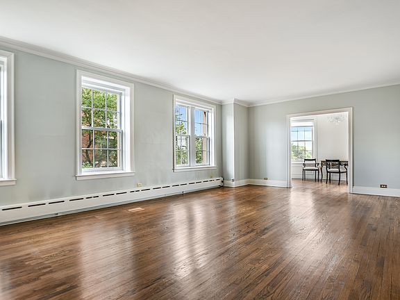 4th image of 3750 N Lake Shore Dr APT 4E