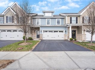 2033 Cool Springs, Bethel Park, PA 15234