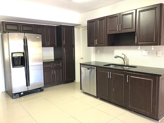 5th image of 3111 Coral Springs Dr APT 217