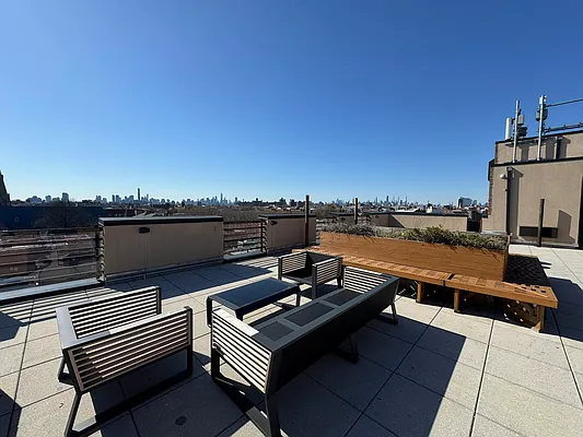 Rented by Dalan Rentals | media 6