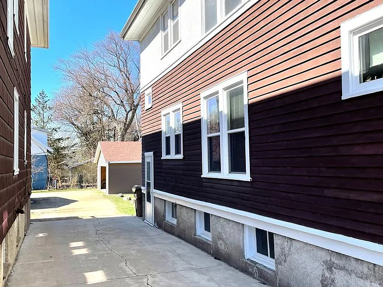 116-118 Proudfit St — Photo 11