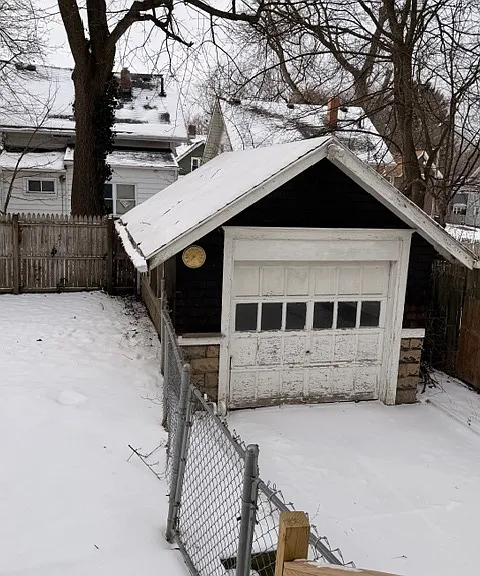 176 Henry St — Photo 20