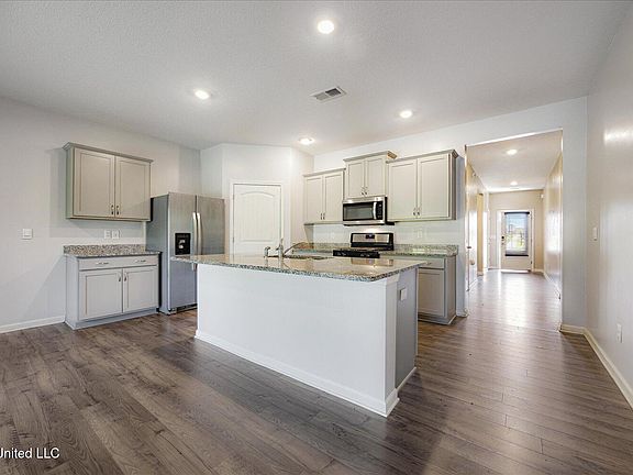 5th image of 8931 Mary Frances Dr