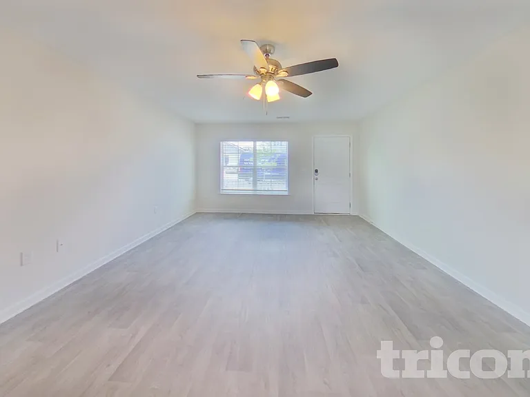 324 Sandbach Rd — Photo 3