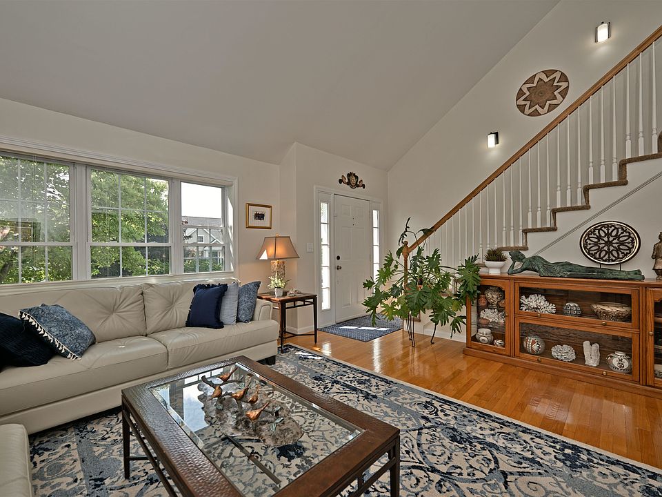 1st image of 29 Augusta Way