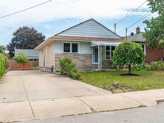 2nd image of 215 Rosedale Ave