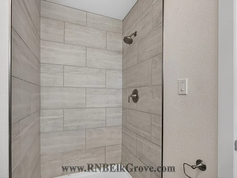 6844 Sandrock Way — Photo 34