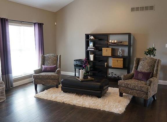 4th image of 5300 Chatham Manor Ct