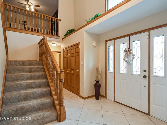 3rd image of 16257 Hummingbird Hill Dr