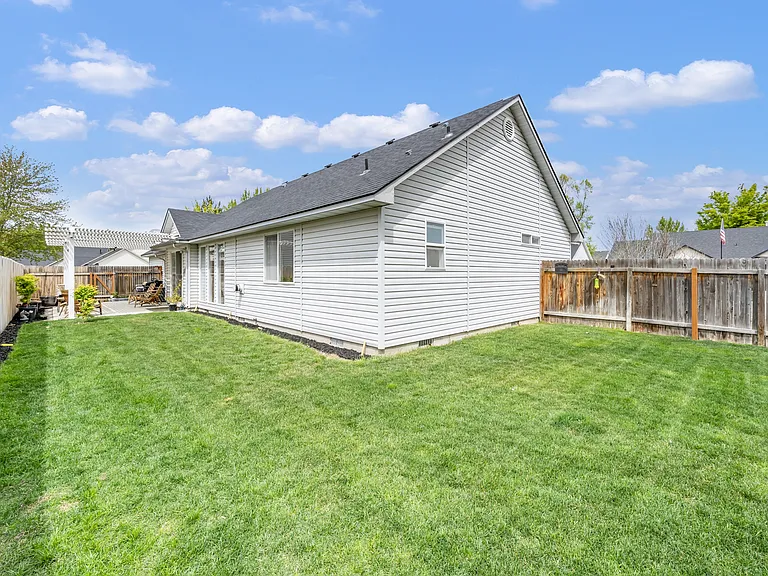 10563 W Stonecrop Dr — Photo 23