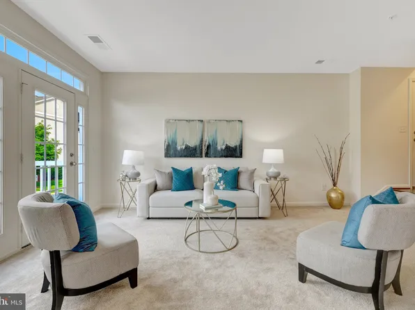 45812 Winding Branch Ter, Sterling, VA 20166