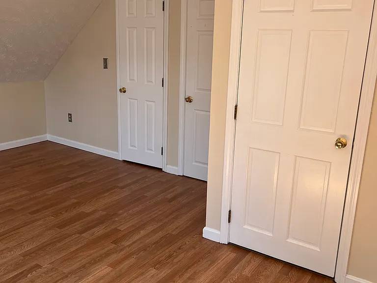 4 Ferryalls Ct #2 — Photo 8