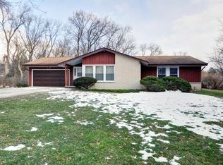415 Cherry Hill Dr, Racine, WI 53406