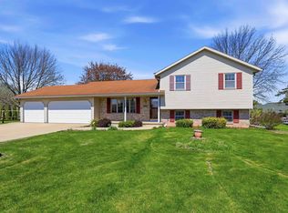 W2944 Northbrook Ct, Appleton, WI 54915