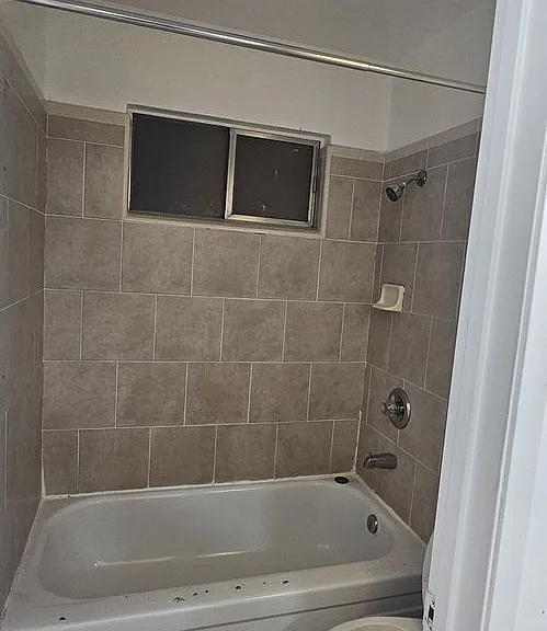 5901 S Land Park Dr — Photo 4