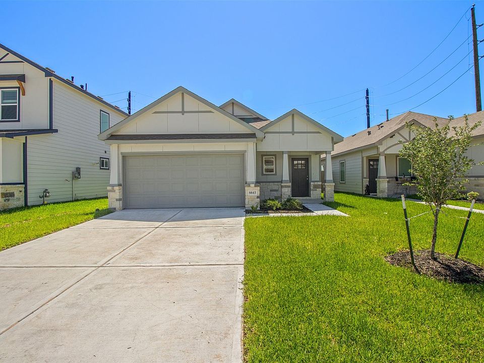 1st image of 6643 Escondido Dr