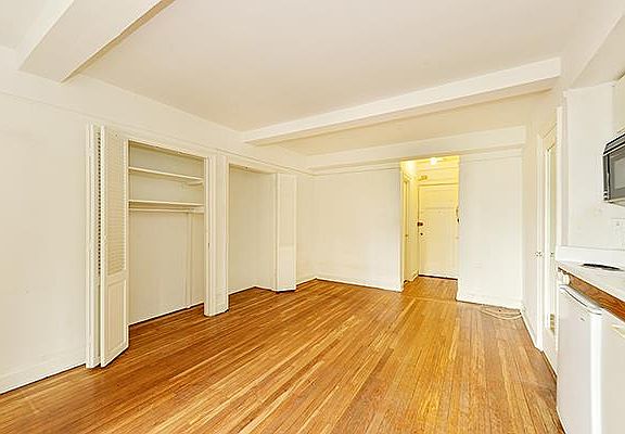 3rd image of 5 Tudor City Pl APT 401