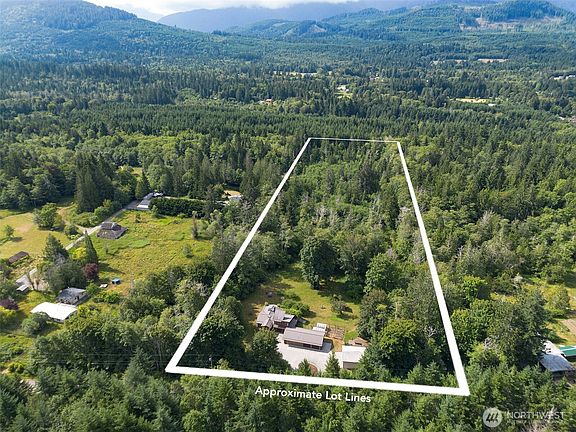 3rd image of 742 Durrwachter Road