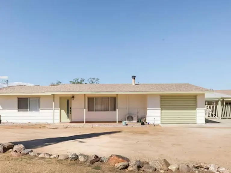 62282 Dennis Ave — Photo 5