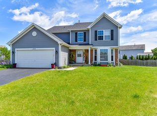 1312 Glenridge Ct N, Minooka, IL 60447