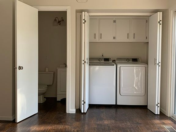 4th image of 5337-5339 Baxter Ct SE