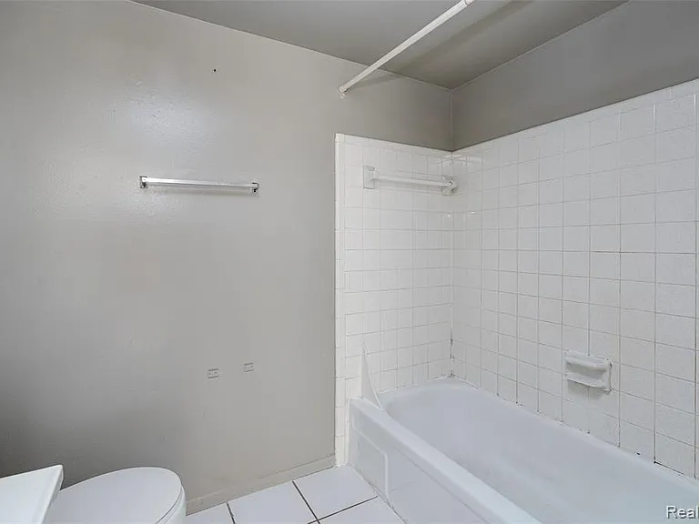 35281 Lewis St — Photo 20