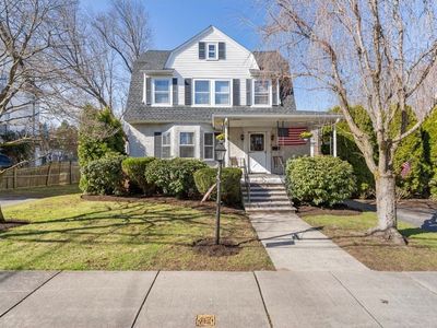 27 Parsons St, West Newton, MA, 02465