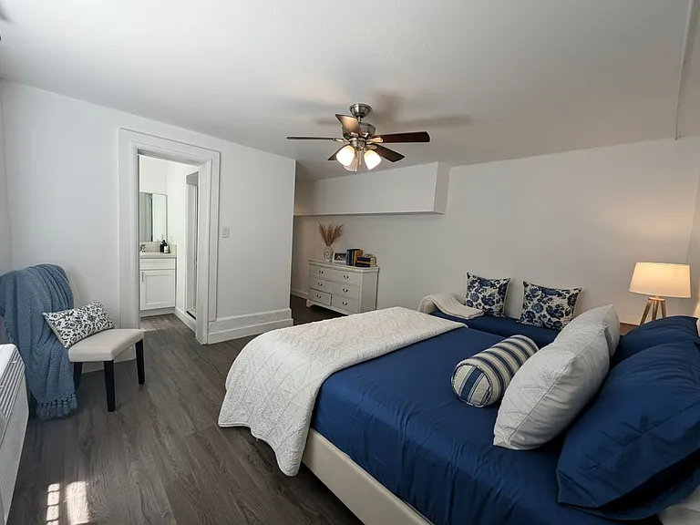 Must-see Updated Vintage-Style Studio at 1245 N Laurel Ave, West Hollywood, CA 90046 — Photo 4