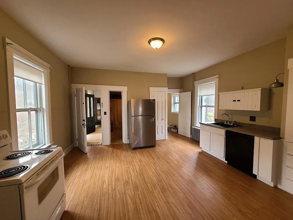 197 South St, Milford, NH 03055 HotPads