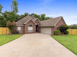 1700 Pilot Ct, Jacksonville, AR 72076