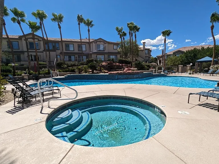 9901 Trailwood Dr #1022 — Photo 28