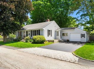 1 Sunset Ln, South Hamilton, MA 01982