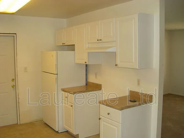 11536 E Center Dr — Photo 3