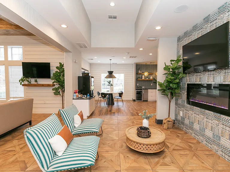 Clubhouse at Willowest in Lindbergh in Atlanta, GA 30324