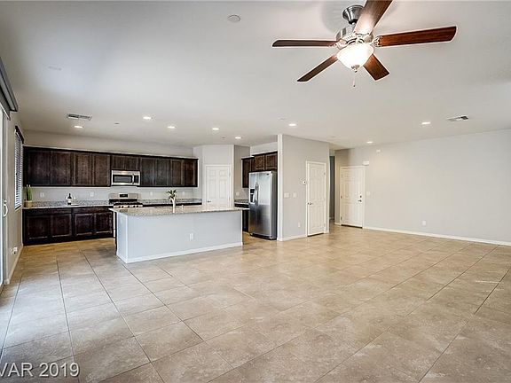 4th image of 2269 Mundare Dr