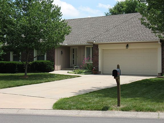3rd image of 309 SE Richardson Pl