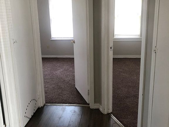 5th image of 2111 Poplar St