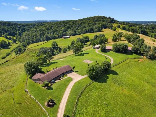 1260 Smithville Rd, Harrisville, WV 26362