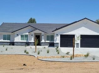 19492 Corwin Rd, Apple Valley, CA 92307